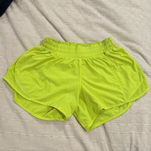 Lulu Lemon Highlight Yellow Hotty Hot LowRise Lined Short 2.5”